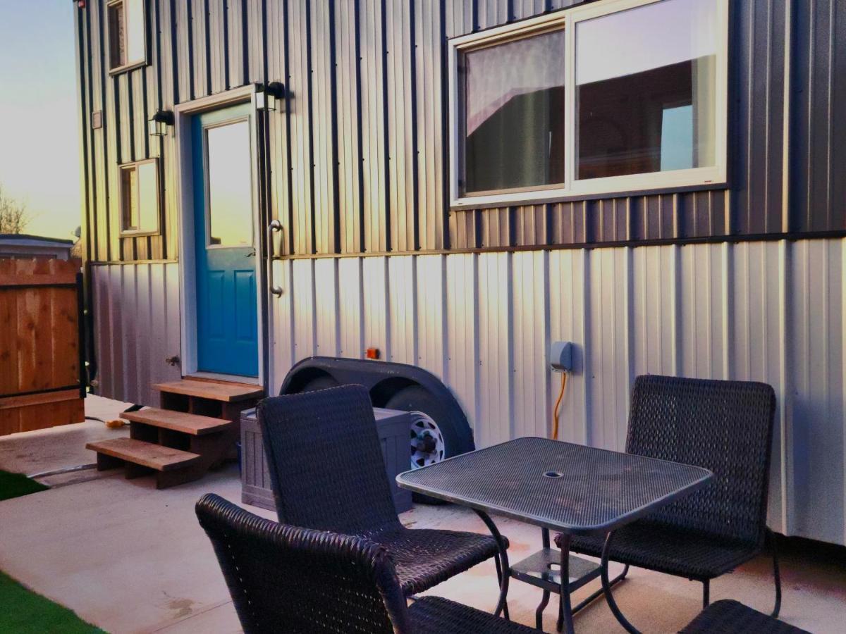 Tiny Home Hot Tub コロラドシティ  エクステリア 写真