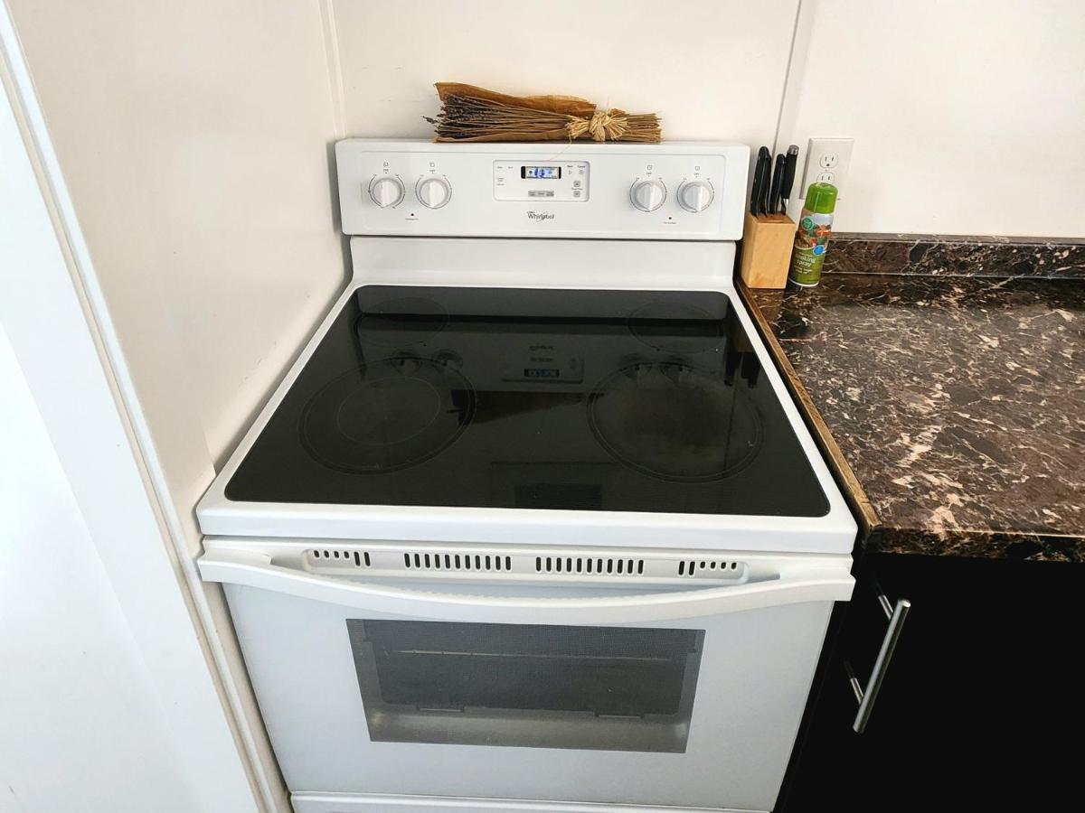 Tiny Home Hot Tub コロラドシティ  エクステリア 写真